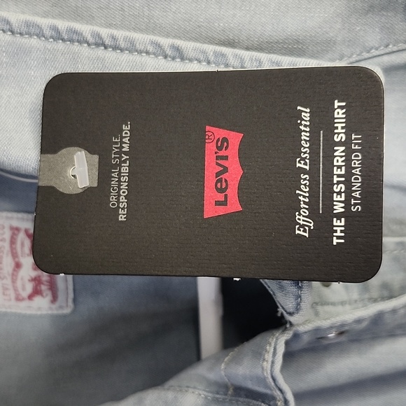 Levi's Women's Demin Western Fit Pearl Snap Button Down Shirt Size 1X - Picture 10 of 10